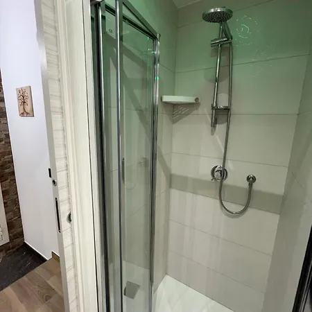 Ad Un Passo Dalla Rocca Luxury Apartment *
