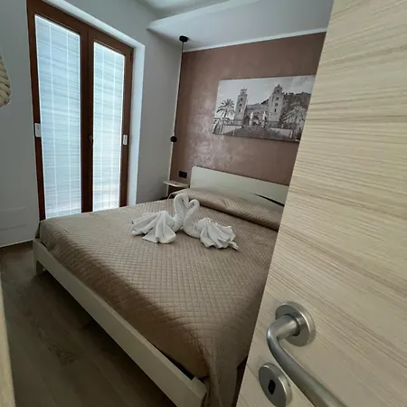 Ad Un Passo Dalla Rocca Luxury Apartment